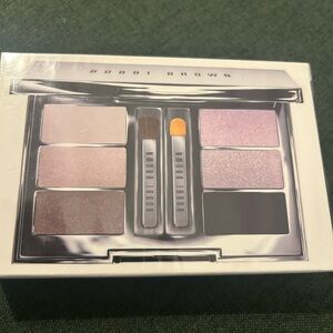 BNIB Bobbi Brown Luxe Eye Pallet with 6 Shadows